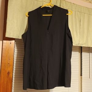 Women's Sleeveless Blouse